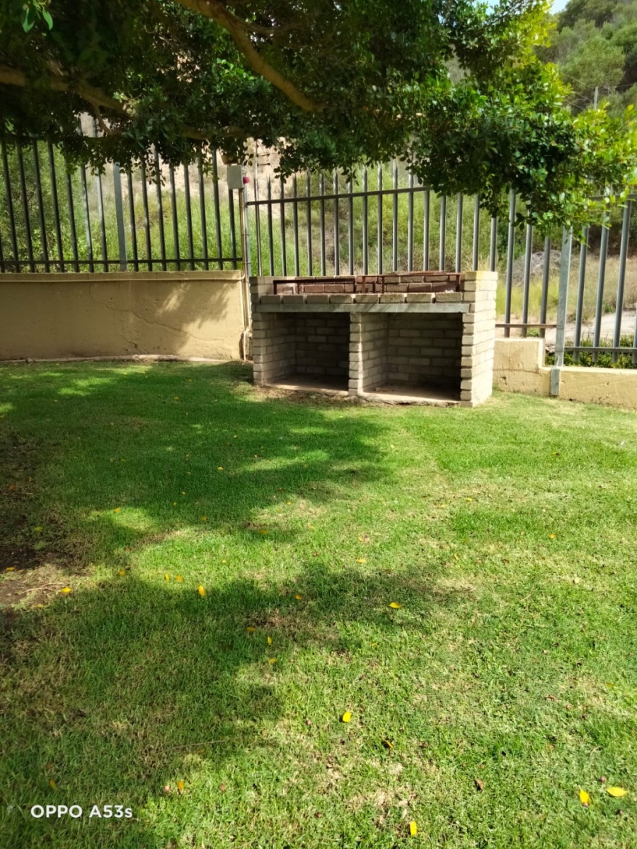 To Let 3 Bedroom Property for Rent in Seemeeu Park Western Cape